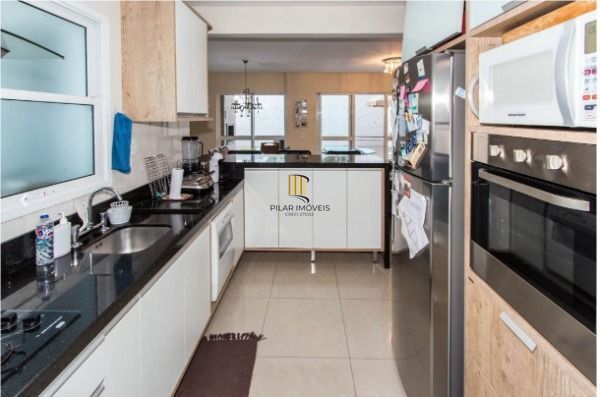 Casa Condominio para Venda - 150m², 4 dormitórios, sendo 2 suites, 2 vagas - Agr