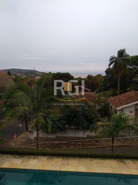 Casa para Venda - 741m², 5 dormitórios, sendo 3 suites, 9 vagas - Espirito Santo