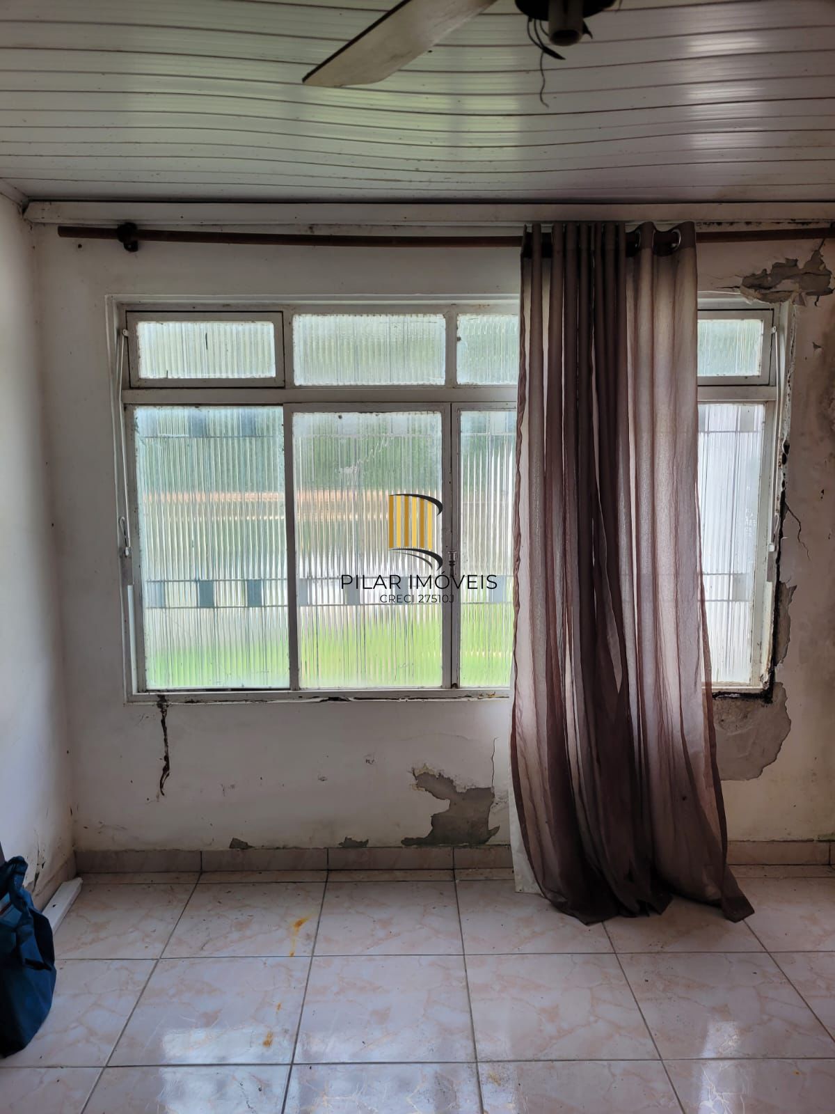 Casa com 2 dormitórios, Bairro Espirito Santo.