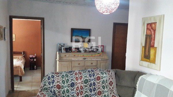 Casa para Venda - 120m², 3 dormitórios, sendo 1 suites, 2 vagas - Hípica