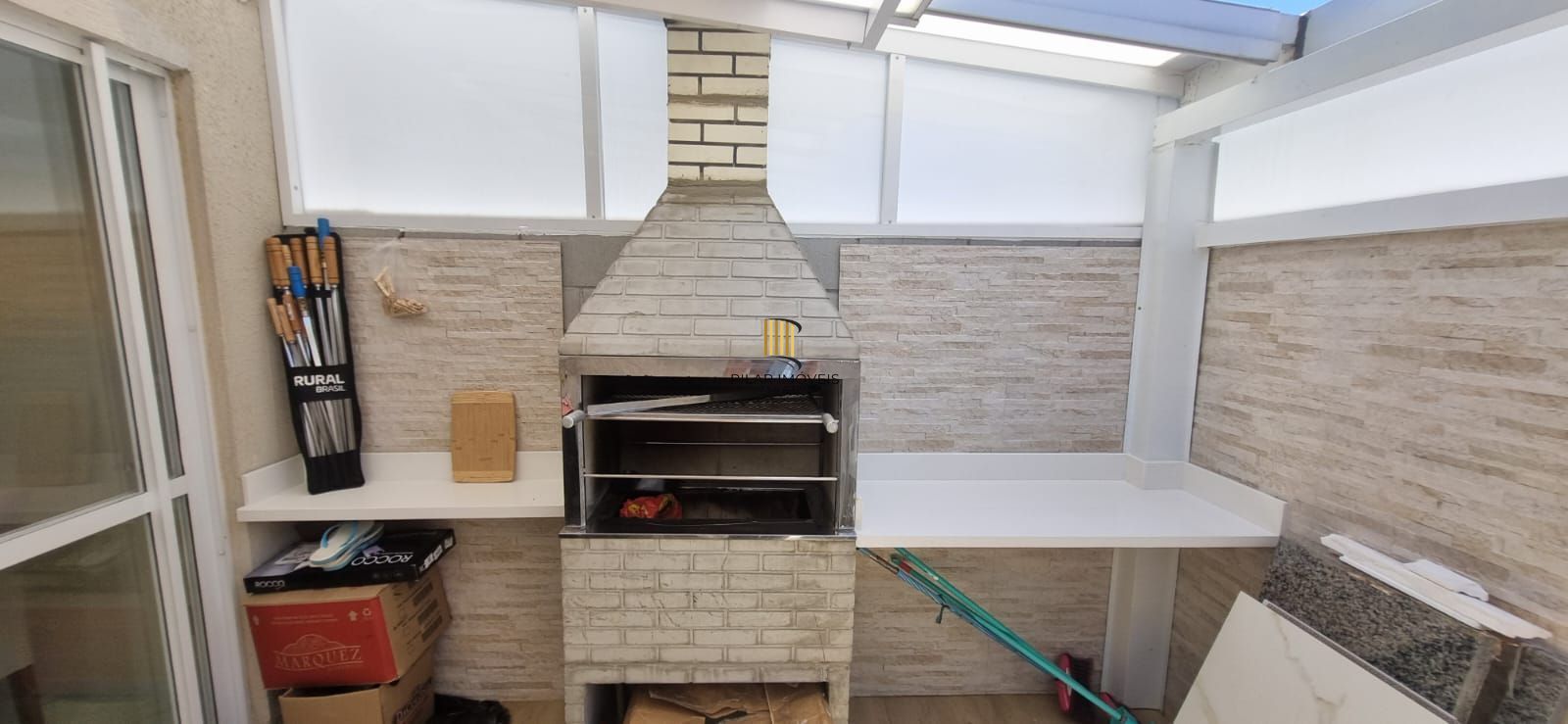 Ótimo sobrado em condomínio fechado com 2 dormitórios á venda bairro Vila Nova