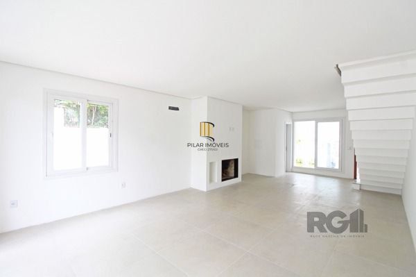 Casa em Porto Alegre, no bairro Vila Conceição, com 3 dormitório(s), à venda.