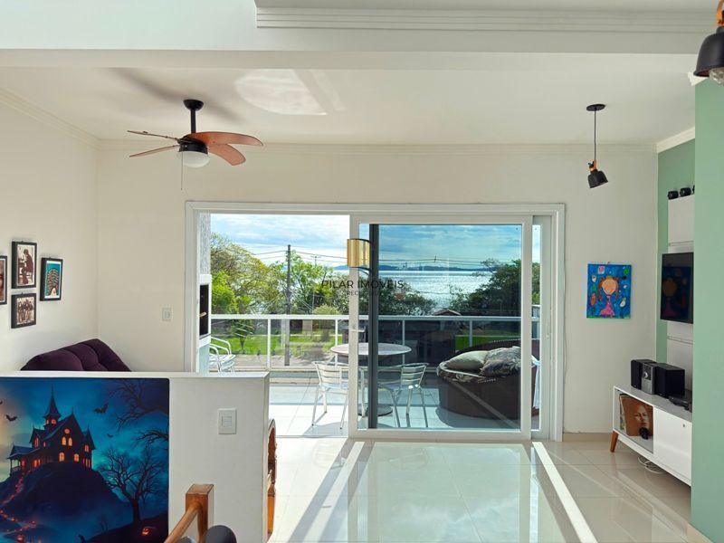 Casa com vista para o Rio e 3 dormitórios