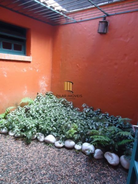 Casa para Venda - 252m², 3 dormitórios, 2 vagas - Ipanema