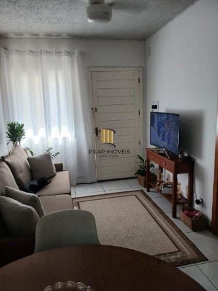 Casa 2 dormitórios à venda Restinga Porto Alegre/RS