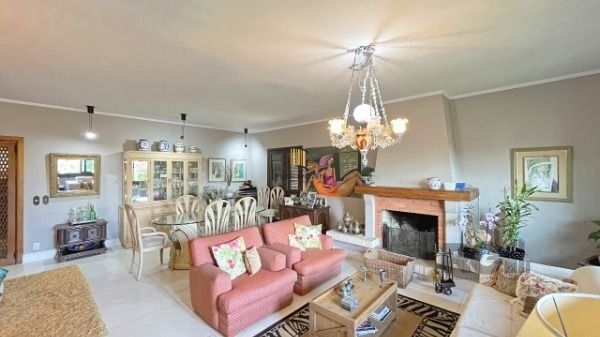 Casa para Venda - 370m², 4 dormitórios, sendo 1 suites, 3 vagas - Vila Assunção