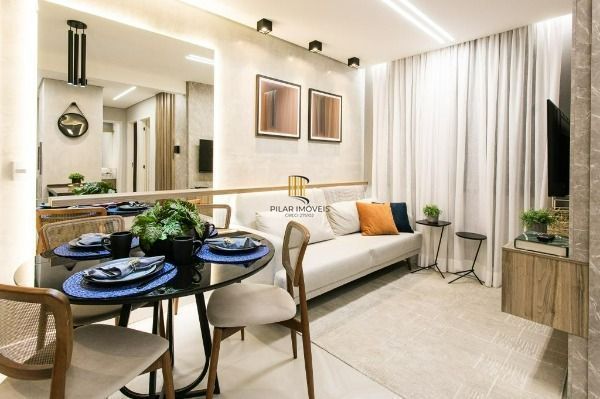 Apartamento em Porto Alegre, no bairro Guarujá, com 2 dormitório(s), e 2 banheir