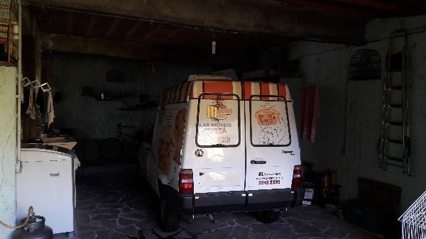 Casa em Porto Alegre, no bairro Aberta dos Morros, com 4 dormitório(s), e 4 banh