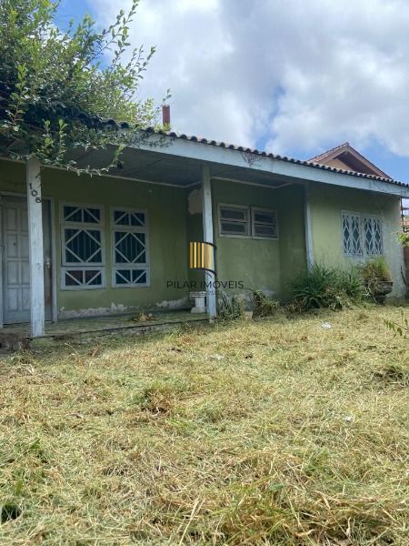 Casa em Porto Alegre, no bairro Ipanema, com 3 dormitório(s), e 3 banheiros, à v