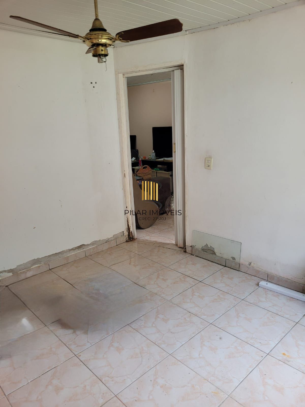 Casa com 2 dormitórios, Bairro Espirito Santo.