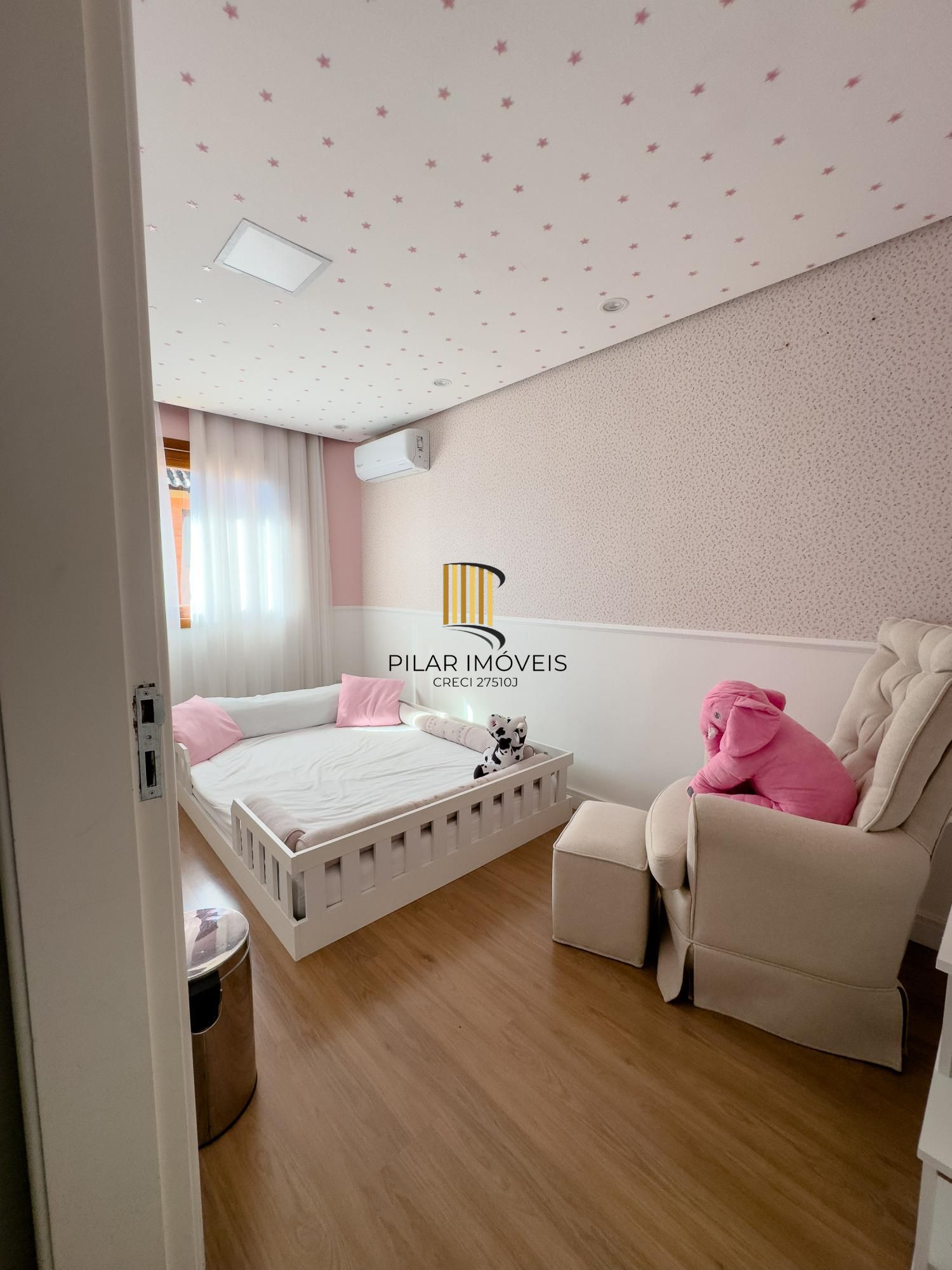 Casa em Condomínio com 3 dormitórios no bairro Vila Conceição.