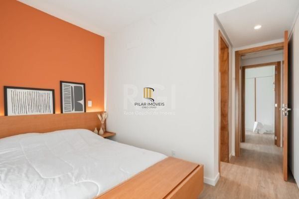 Cobertura para Venda - 150.32m², 2 dormitórios, sendo 1 suites, 2 vagas - Triste