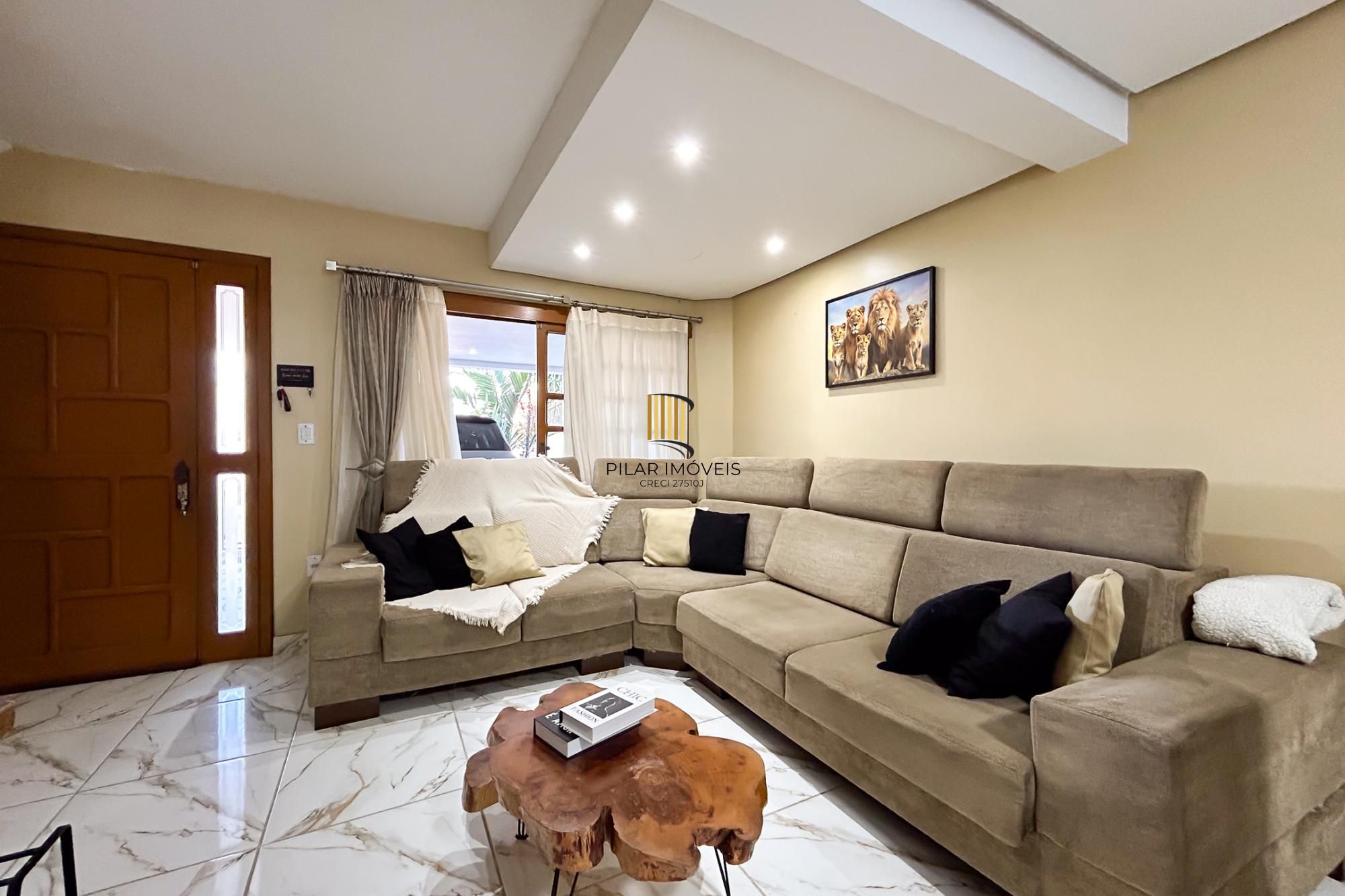 Casa 3 dormitórios no bairro Espírito Santo