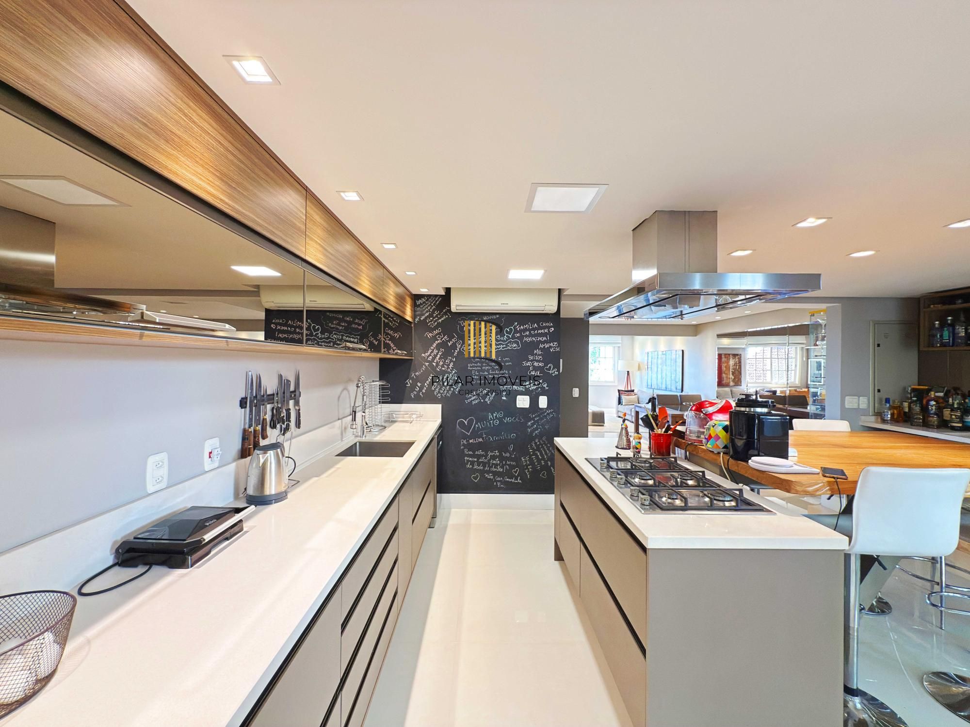 Casa de Condomínio 3 dormitórios no bairro Tristeza