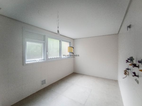 Cobertura para Venda - 346.66m², 3 dormitórios, sendo 3 suites, 4 vagas - Vila A