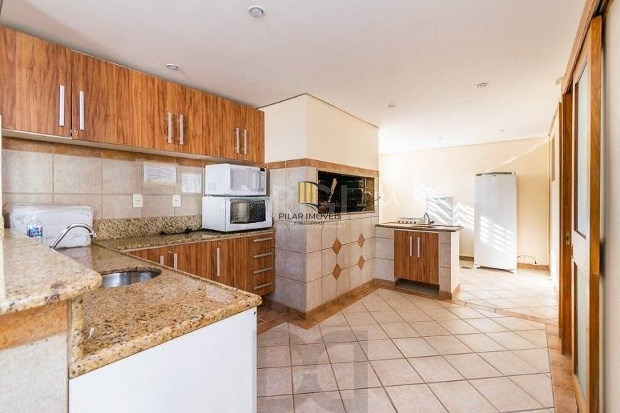 Casa do Condomínio Ilha de Majorca- Bairro Tristeza - 4D - 232 m²