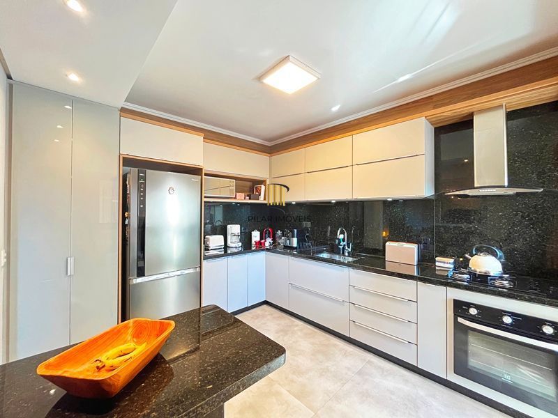 Casa Residencial com 3 dormitórios à Venda na Hípica.