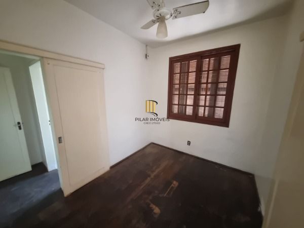 Casa 4 dormitórios à venda Camaquã Porto Alegre/RS