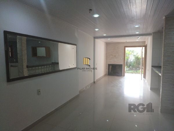 Casa em Porto Alegre, no bairro Restinga, com 4 dormitório(s), e 4 banheiros, à 