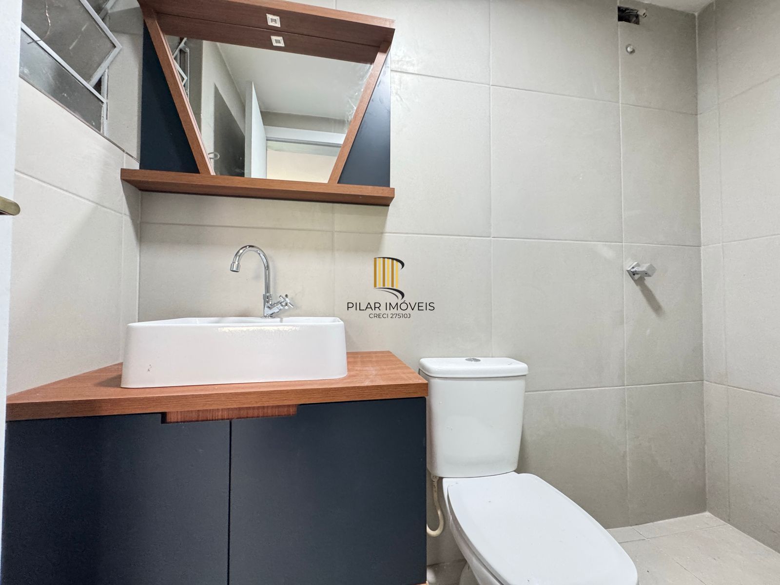 Impecável - Reformado , semi mobiliado 1D, vaga rotativa- Vila Nova