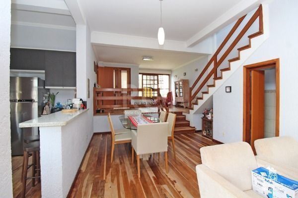 Casa para Venda - 208.06m², 3 dormitórios, sendo 1 suites, 2 vagas - Altos do Ip