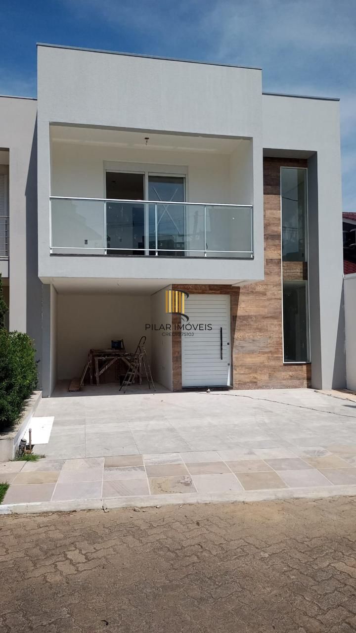 Casa em condomínio 4 D, sendo um dormitório no térreo, 168 m², garagem coberta - Pilar Imóveis