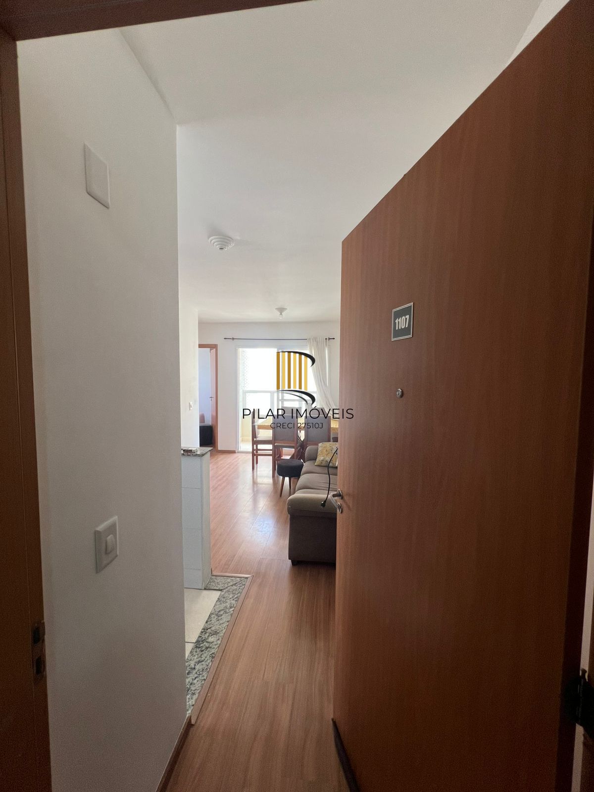 Apartamento com 2 dormitórios á venda no bairro Rubem Berta.
