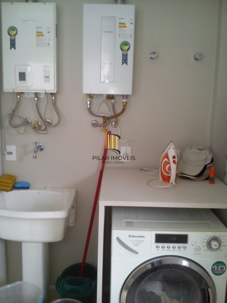 Casa no TerraVille com 3 dormitórios sendo 2 suítes.