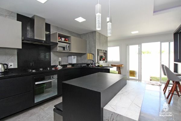 Casa Condominio para Venda - 203.81m², 3 dormitórios, sendo 1 suites, 2 vagas - 