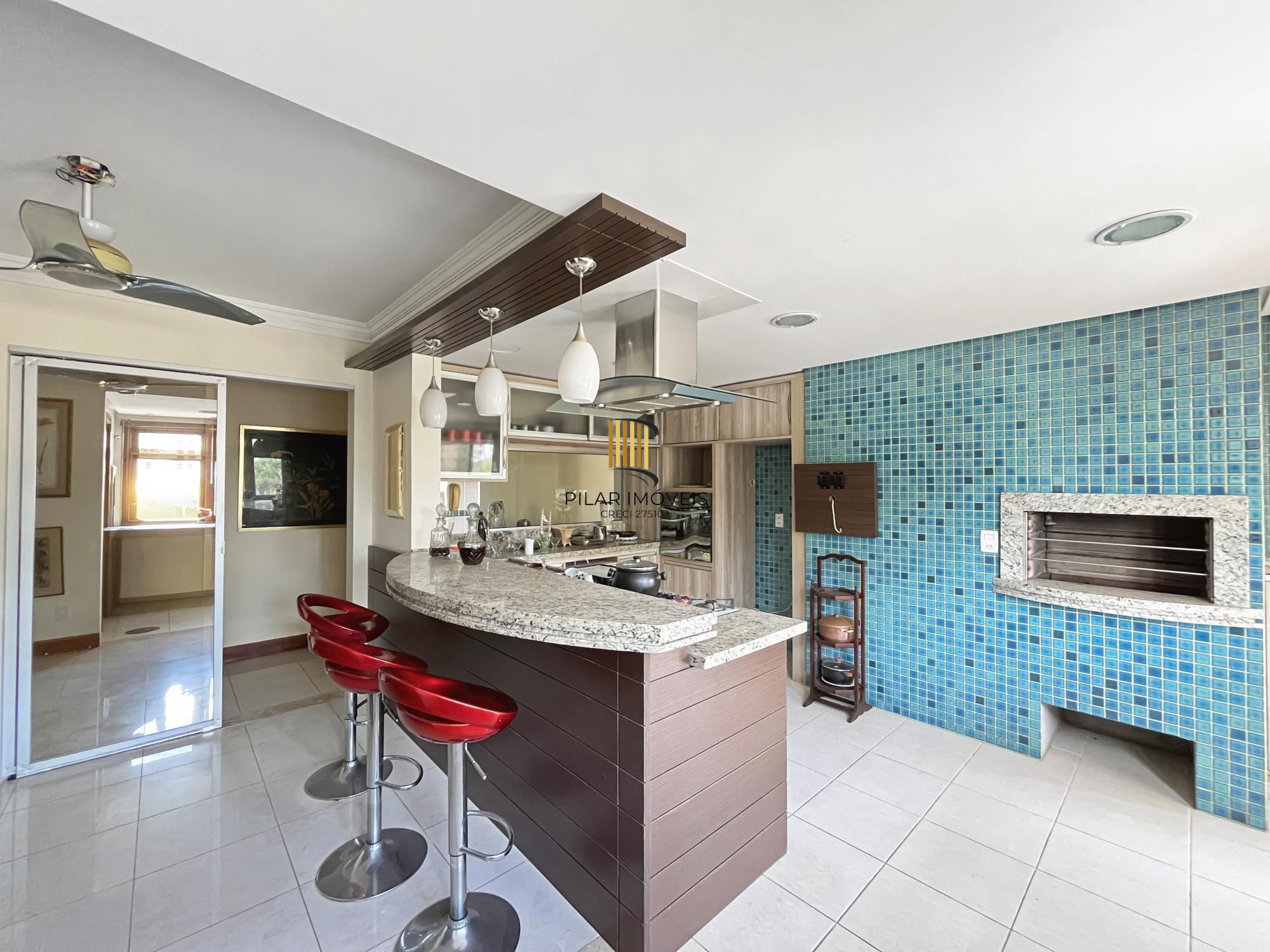 Apartamento na Tristeza  com 3 dormitórios, 1 suite, sacada , churrasqueira e 3 