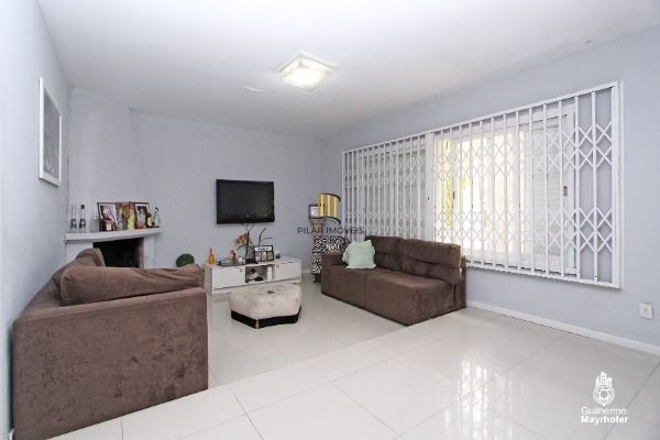 Casa para Venda - 180m², 3 dormitórios, sendo 1 suites, 2 vagas - Jardim Verde
