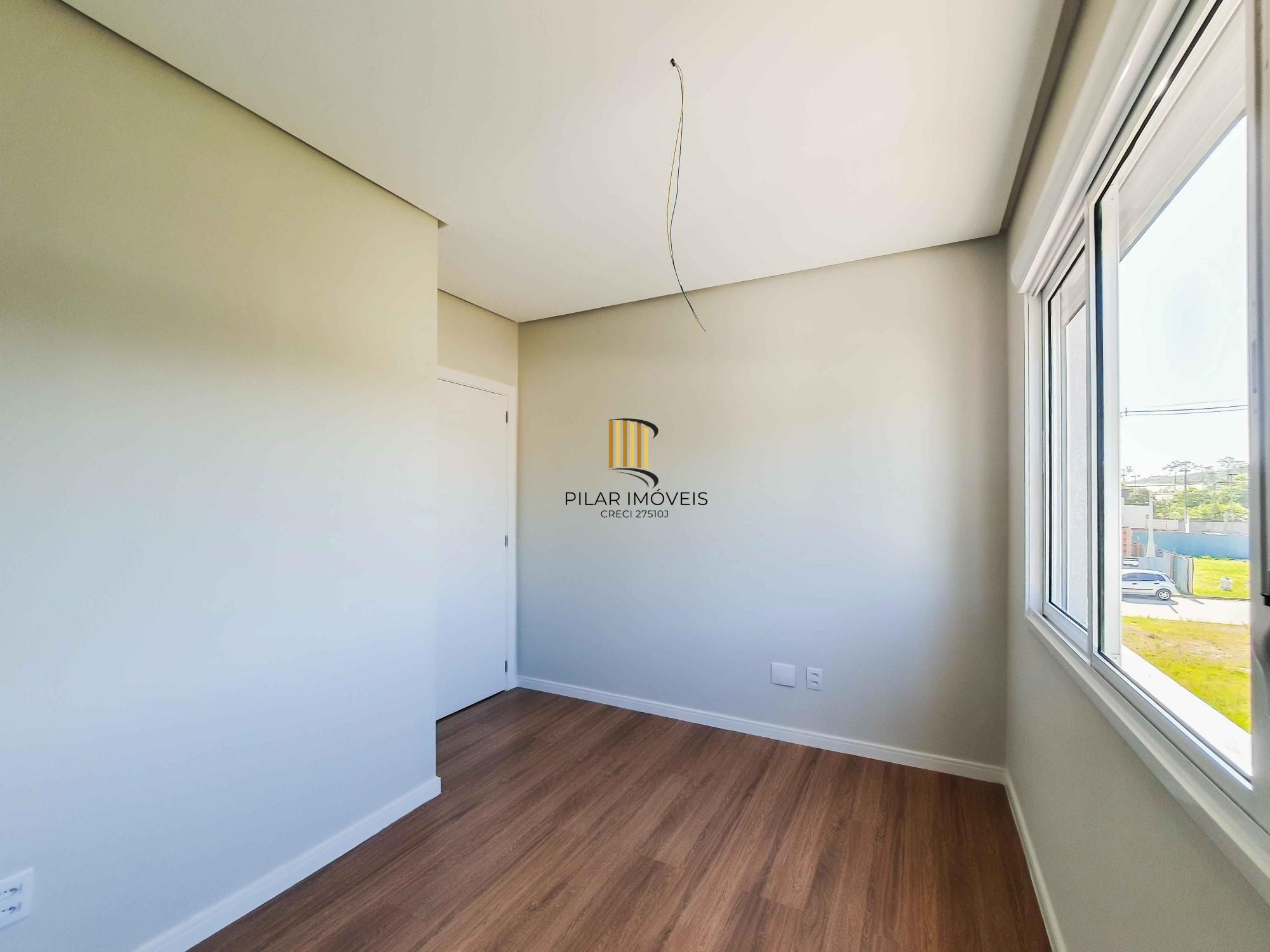 Condomínio Garden, bairro Hípica, 3 dormitórios, 1 suíte, pátio, infra de clube