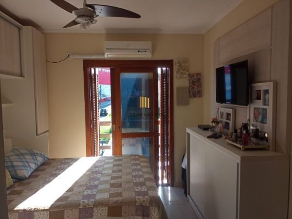 Casa para Venda - 181m², 3 dormitórios, sendo 3 suites, 2 vagas - Hípica