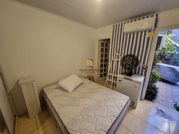Apartamento em Porto Alegre, no bairro Cristal, com 3 dormitório(s), e 3 banheir