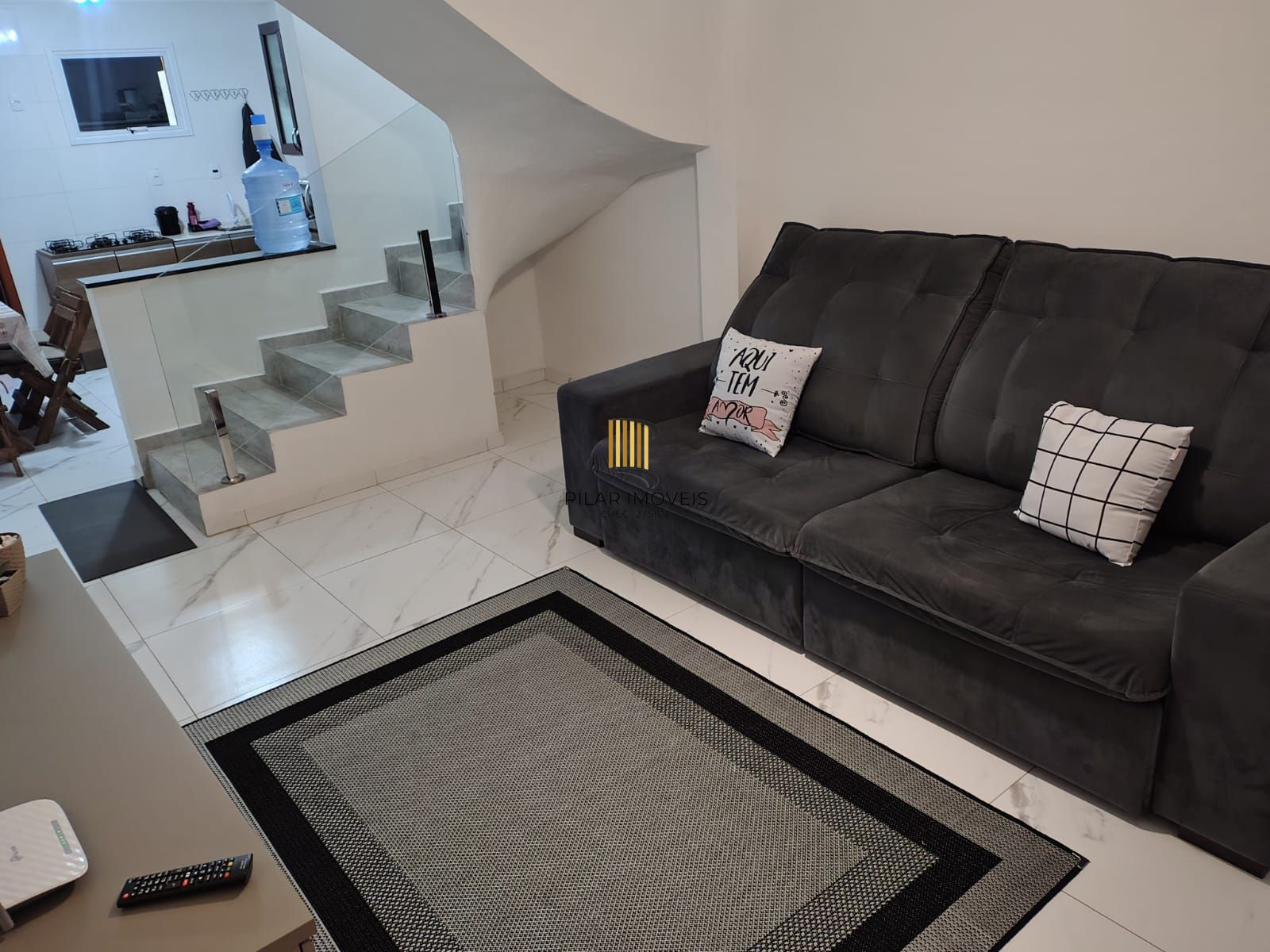 Sobrado com 2 suítes, 84m², no Portal do Guarujá