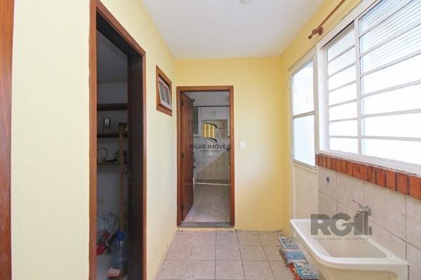 Casa para Venda - 320m², 3 dormitórios, sendo 1 suites, 3 vagas - Altos Do Ipê
