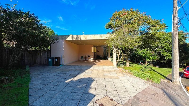 No condomínio Mountain Ville Residência 3 dormitórios.