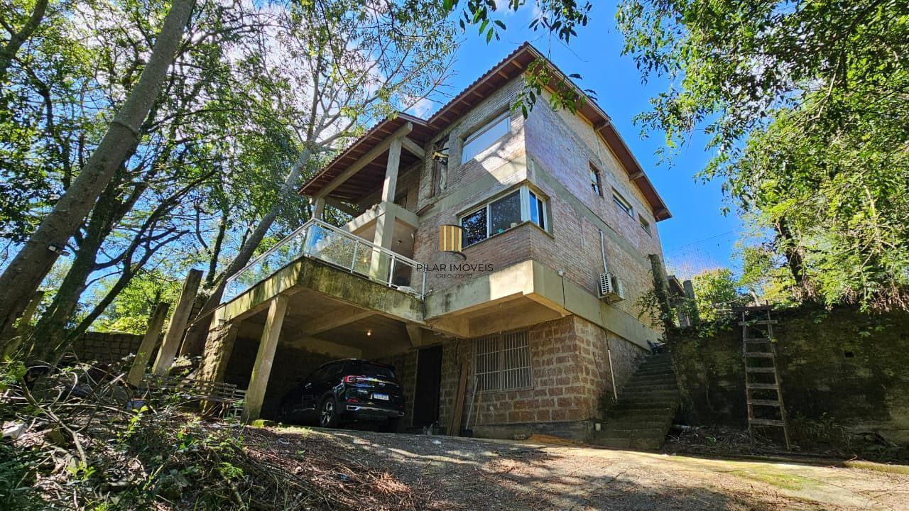 Casa para Venda - 1700m², 3 dormitórios, sendo 1 suites, 2 vagas - Vila Nova