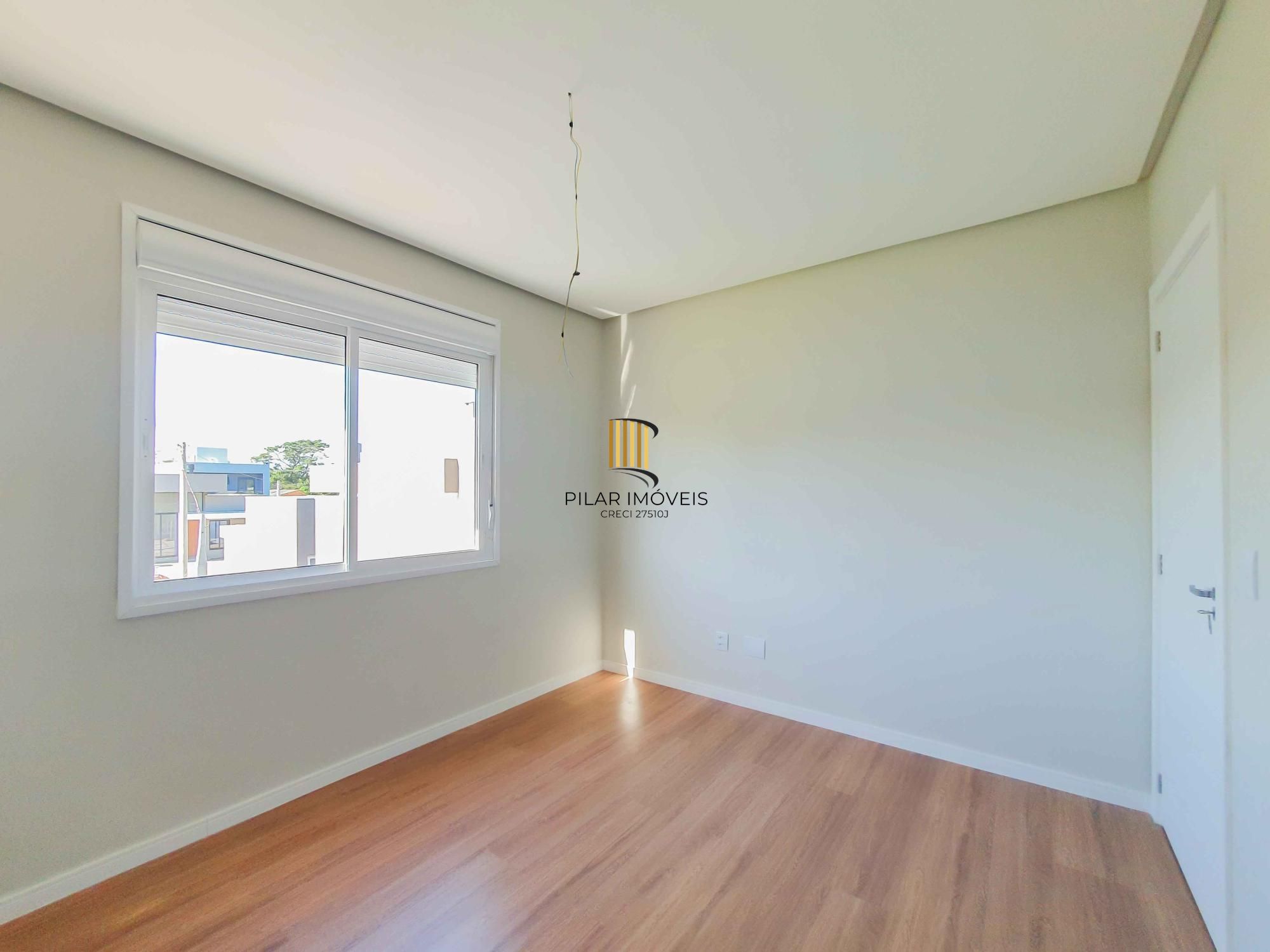 Condomínio Garden, bairro Hípica, 3 dormitórios, 1 suíte, pátio, infra de clube