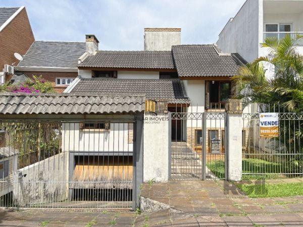 Casa em Porto Alegre, no bairro Ipanema, com 3 dormitório(s), à venda. - Pilar Imóveis
