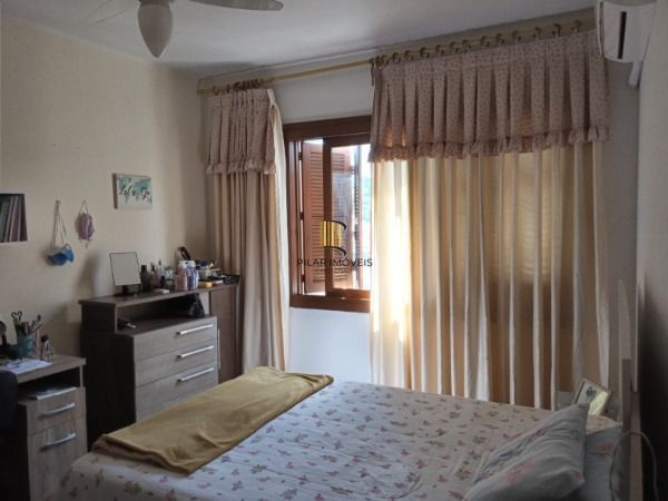 Casa para Venda - 228m², 4 dormitórios, sendo 2 suites, 3 vagas - Medianeira