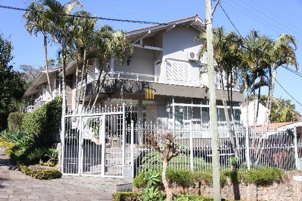 Casa para Venda - 740m², 5 dormitórios, sendo 5 suites, 5 vagas - Jardim Isabel