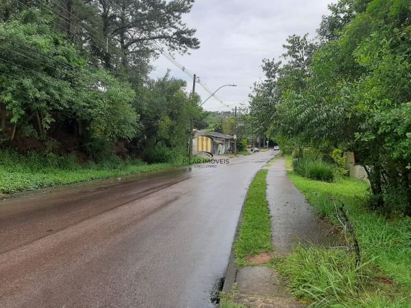 Area em Porto Alegre, no bairro Vila Nova, à venda.