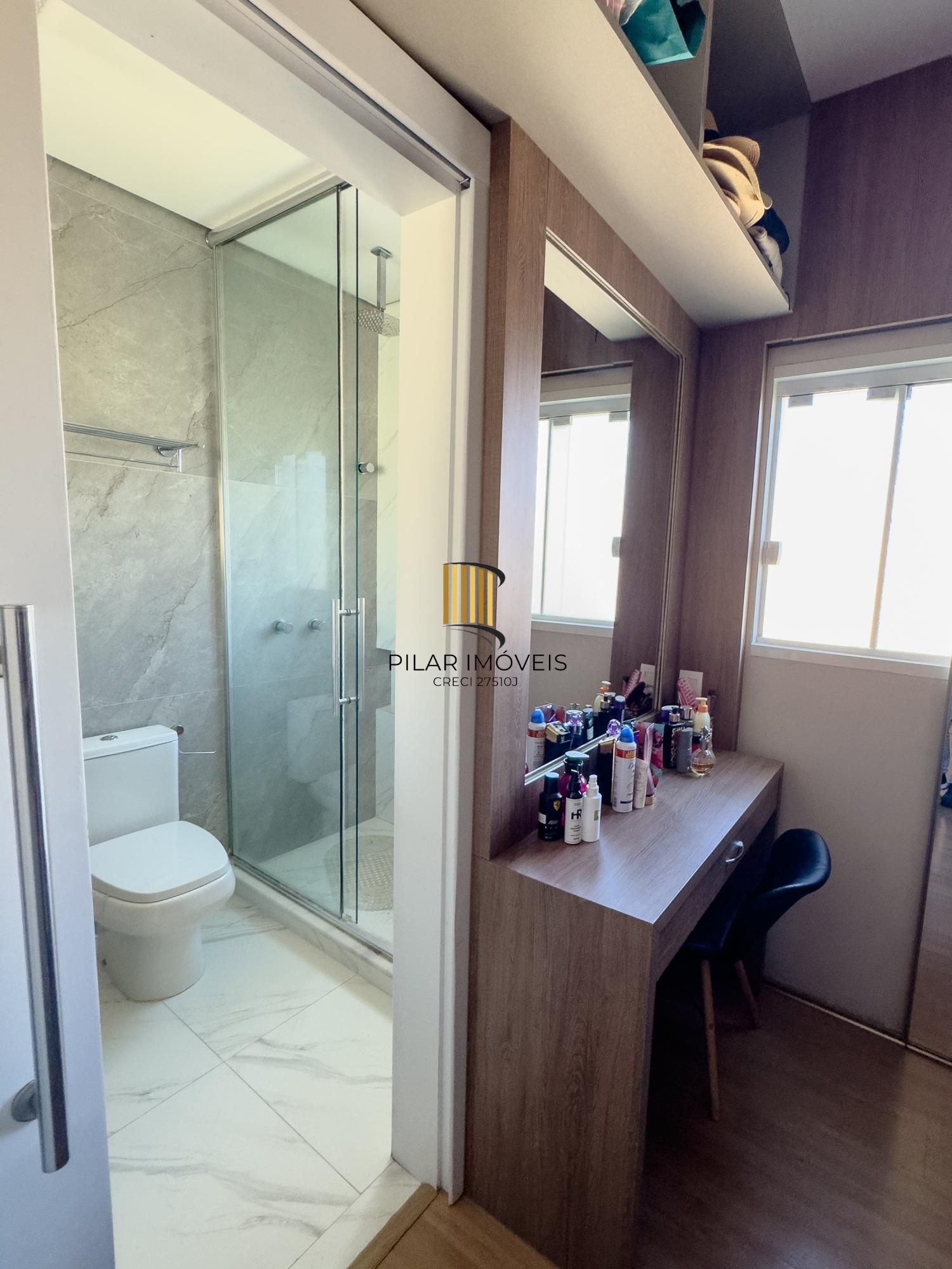 Casa em Condomínio com 3 dormitórios no bairro Vila Conceição.