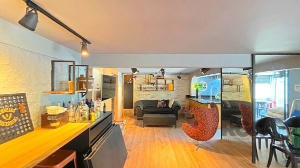 Casa em Porto Alegre, no bairro Aberta dos Morros, com 3 dormitório(s), e 3 banh