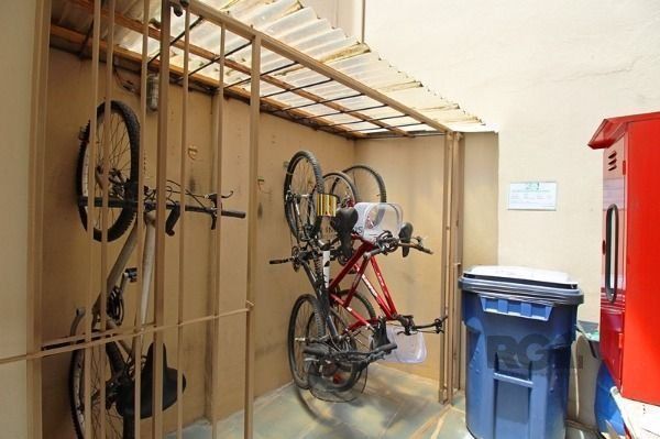 Apartamento em Porto Alegre, no bairro Cidade Baixa, com 1 dormitório(s), e 1 ba