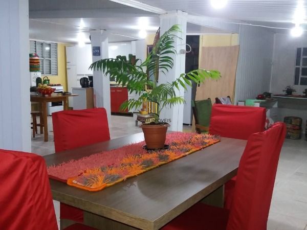 Casa em Viamão, no bairro Itapuã, com 3 dormitório(s), e 3 banheiros, à venda.