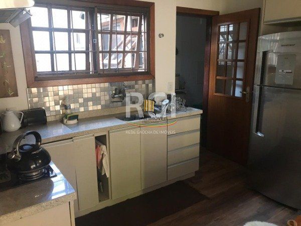 Casa Condominio para Venda - 189.87m², 3 dormitórios, sendo 1 suites, 1 vaga - G