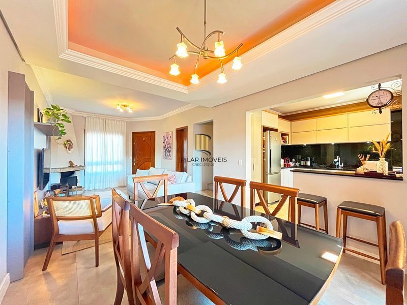 Casa Residencial com 3 dormitórios à Venda na Hípica.