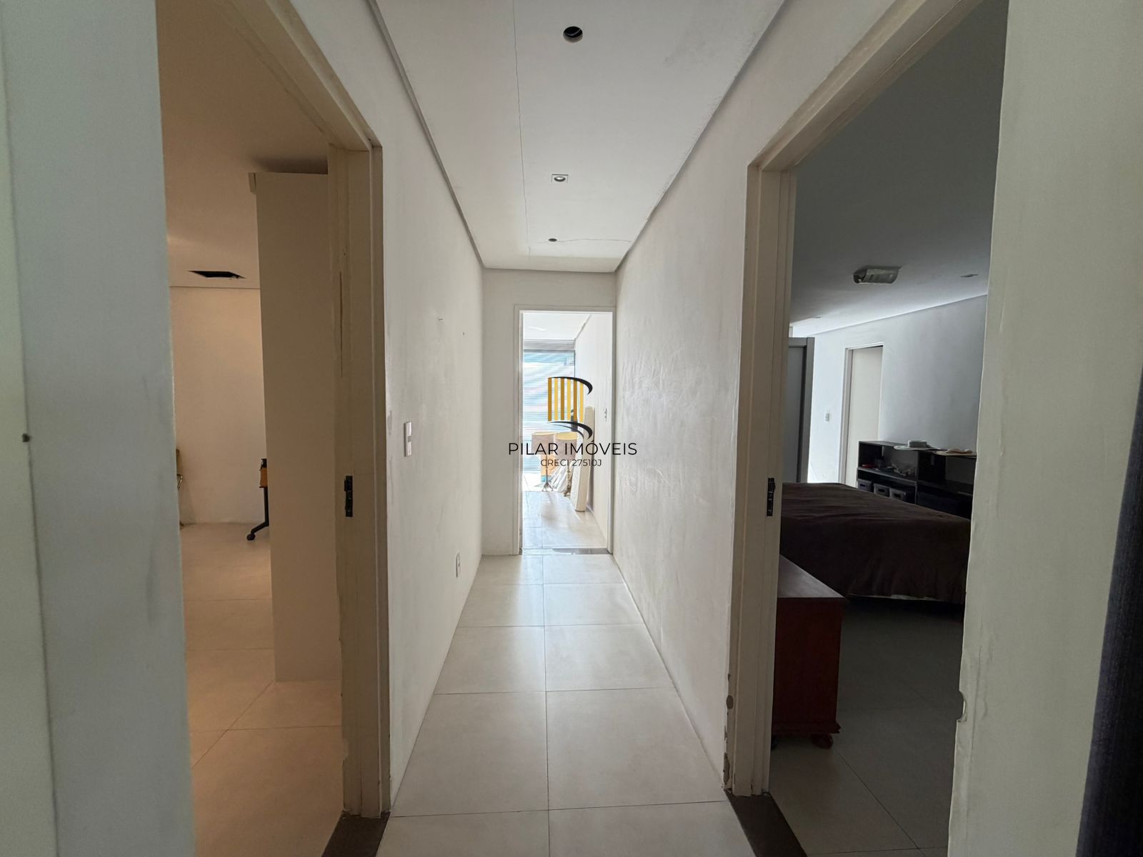 Linda Residência com 3 amplas suítes no Terra Ville.